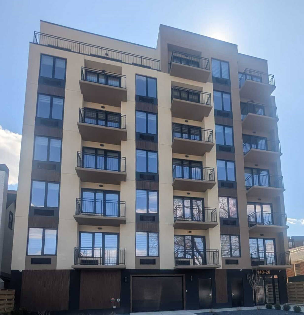 143-26 84th Road, 151-07 84th Rd, Jamaica, Queens, NY 11432,  - https://www.myhomey.ioBriarwood Facade