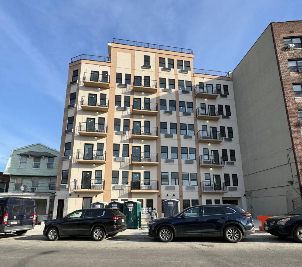 1840 Harrison Avenue, 1840 Harrison Ave, Central Bronx, Bronx, NY 10453,  - https://www.myhomey.ioExterior