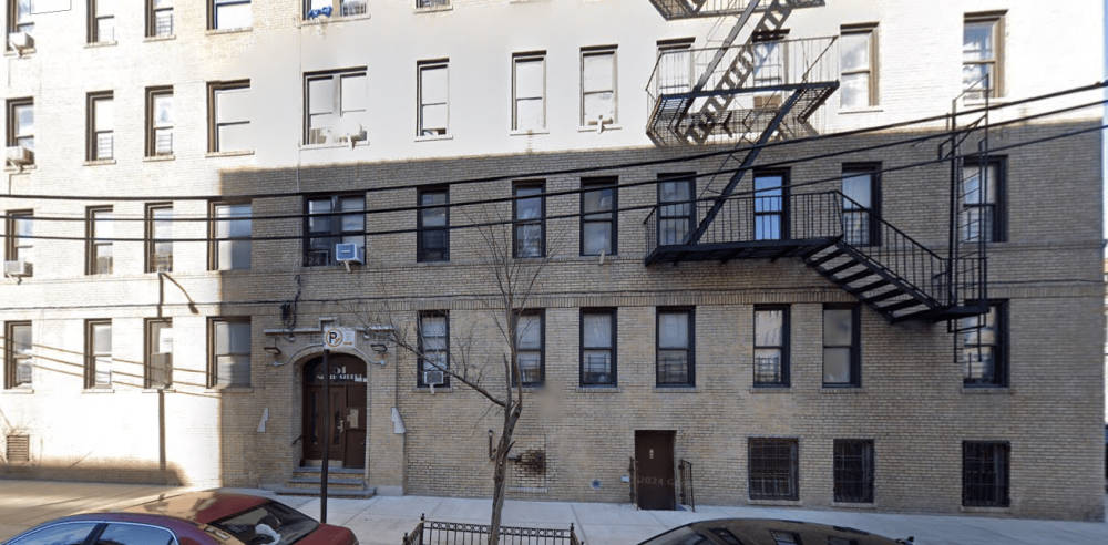 2311 Grand Avenue, 2311 Grand Ave, Bronx Park and Fordham, Bronx, NY 10468,  - https://www.myhomey.io